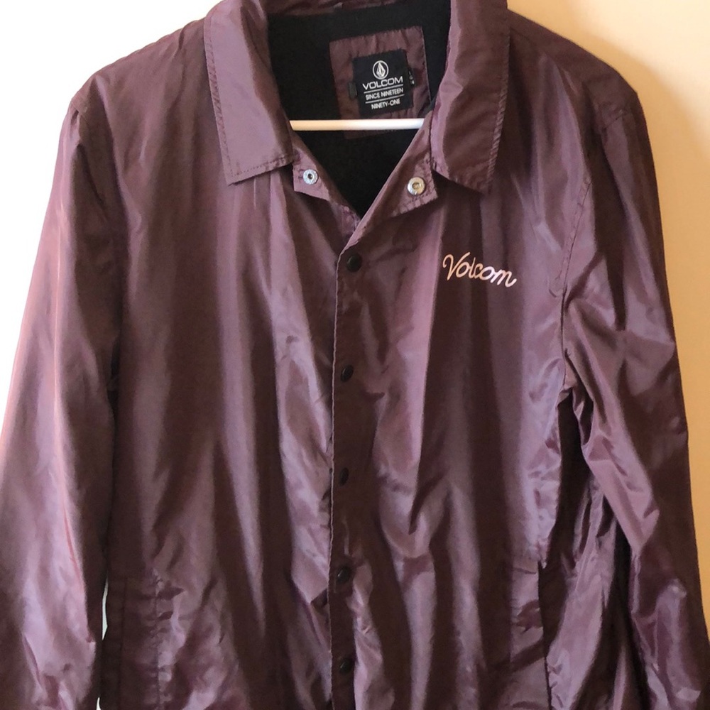 Volcom windbreaker